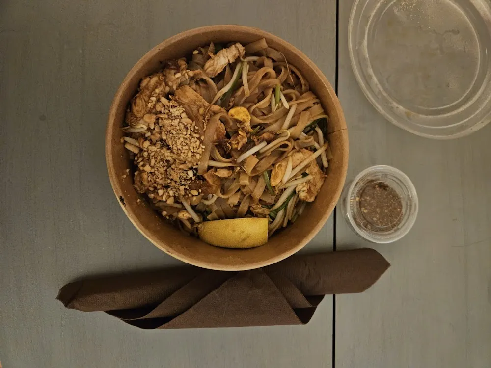 Chicken Pad Thai